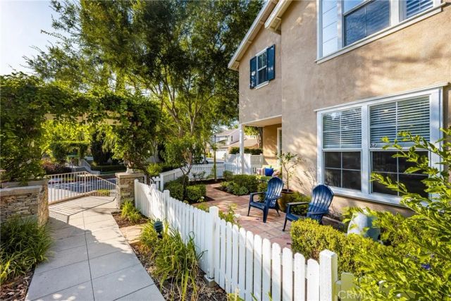 13124 Arborwalk Lane, Tustin, CA 92782