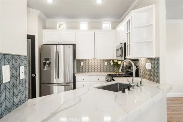13124 Arborwalk Lane, Tustin, CA 92782
