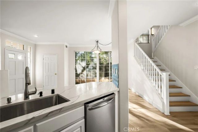 13124 Arborwalk Lane, Tustin, CA 92782