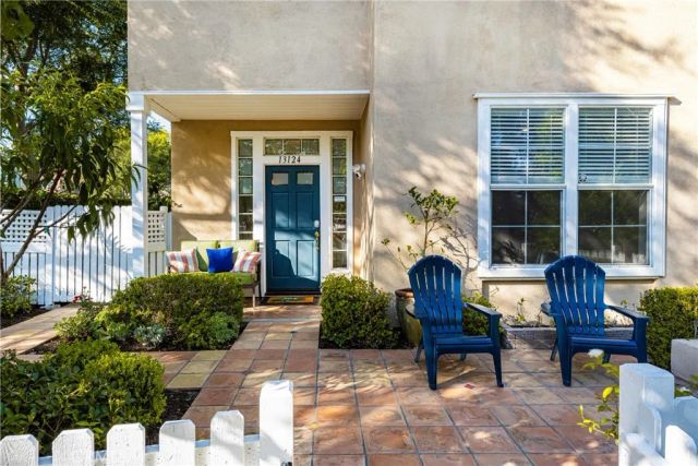 13124 Arborwalk Lane, Tustin, CA 92782