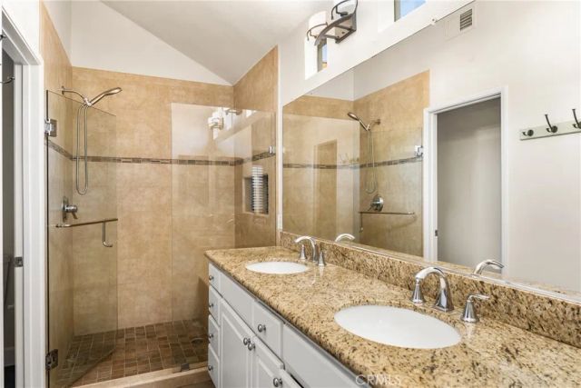 13124 Arborwalk Lane, Tustin, CA 92782
