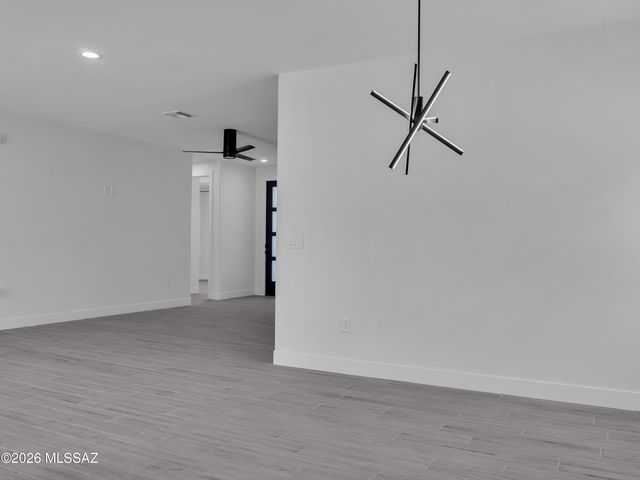 650 E Atlanta Place, Vail, AZ 85641