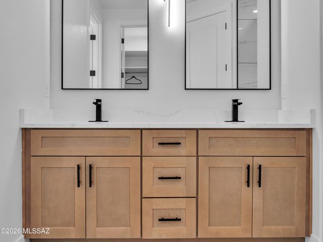 650 E Atlanta Place, Vail, AZ 85641