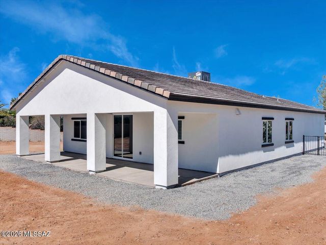 650 E Atlanta Place, Vail, AZ 85641