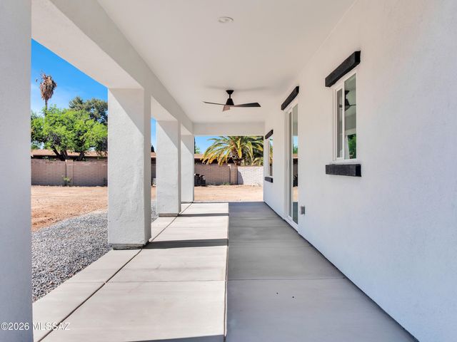 650 E Atlanta Place, Vail, AZ 85641