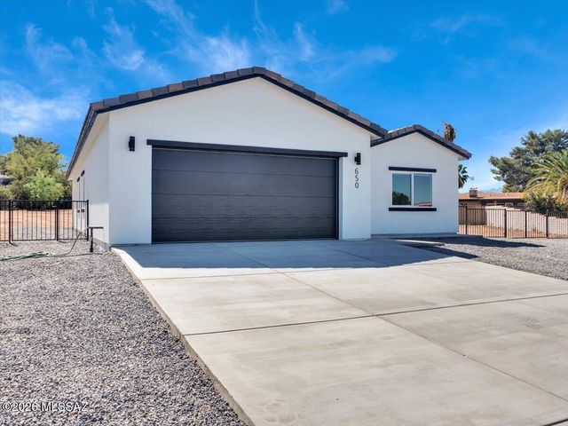 650 E Atlanta Place, Vail, AZ 85641