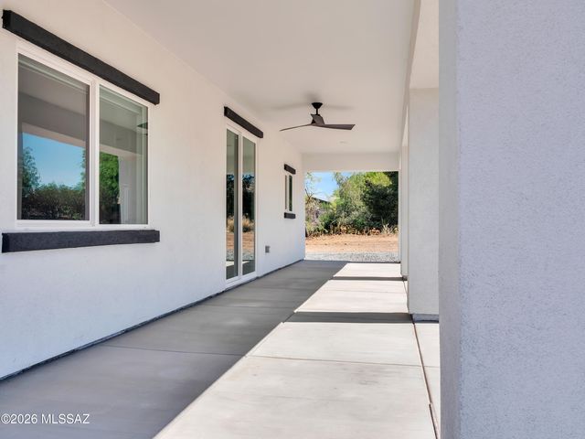 650 E Atlanta Place, Vail, AZ 85641