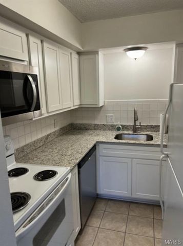 104 Lemans Court 104, Lake St Louis, MO 63367