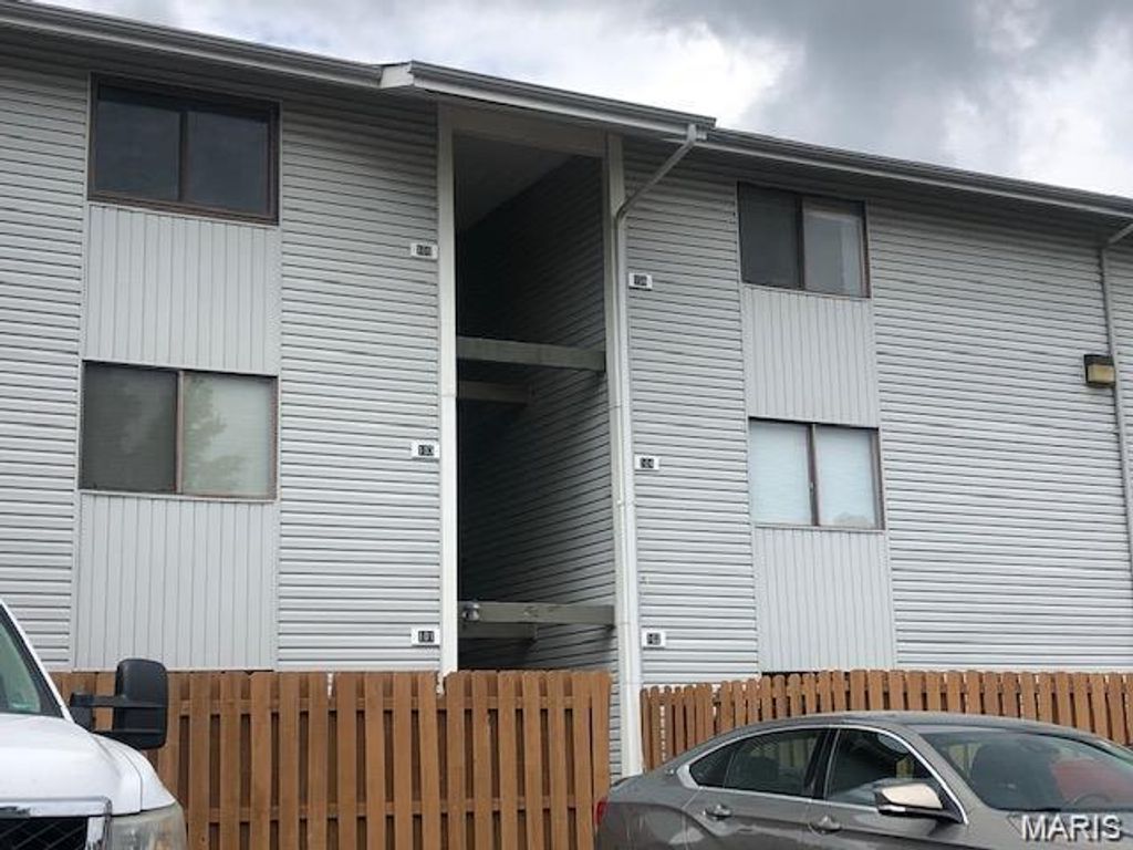 104 Lemans Court 104, Lake St Louis, MO 63367