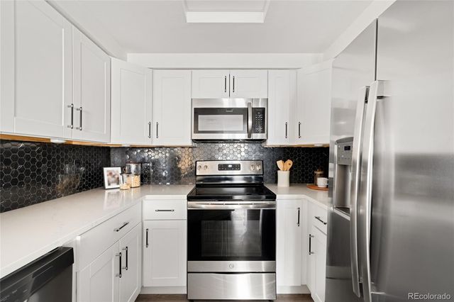 1000 E 1st Avenue 107, Denver, CO 80218