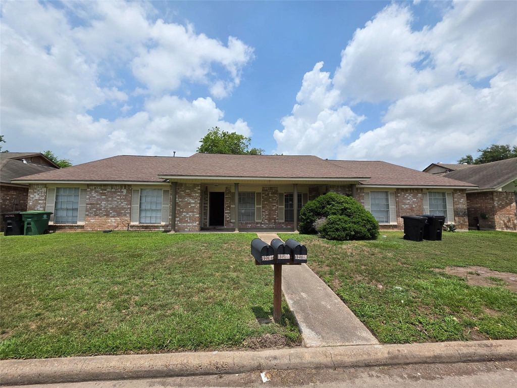 12740 Shannon Hills Drive, Houston, TX 77099