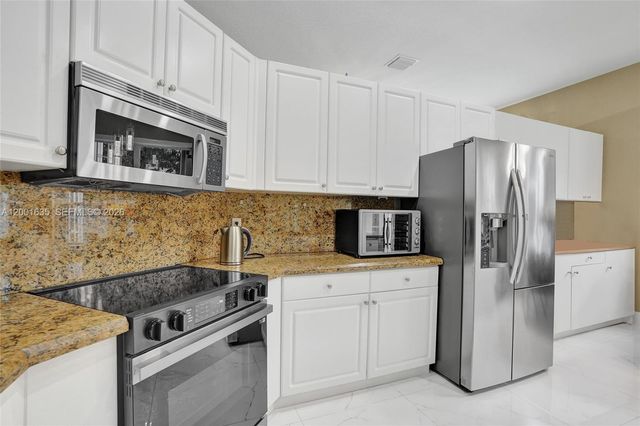 4286 NW 42nd Terrace, Coconut Creek, FL 33073