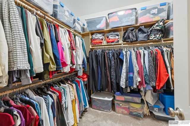 1027 N 183rd Circle, Elkhorn, NE 68022