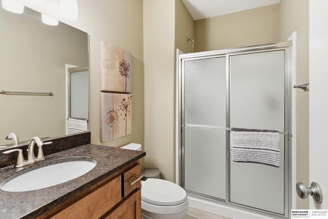 1027 N 183rd Circle, Elkhorn, NE 68022