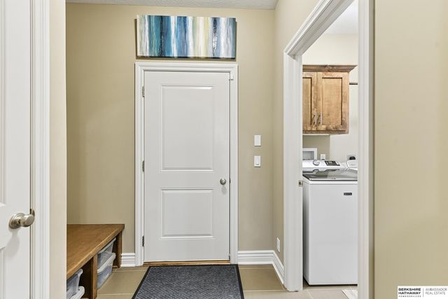 1027 N 183rd Circle, Elkhorn, NE 68022