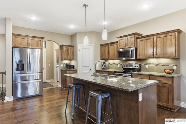 1027 N 183rd Circle, Elkhorn, NE 68022