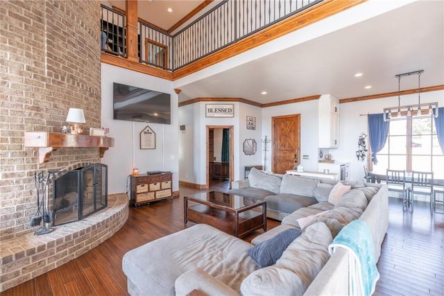 10800 Sorentino Drive, Arcadia, OK 73007