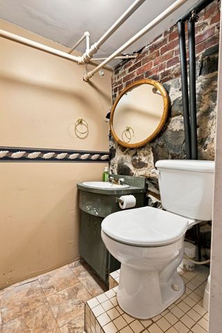 28 Endicott Street, Peabody, MA 01960