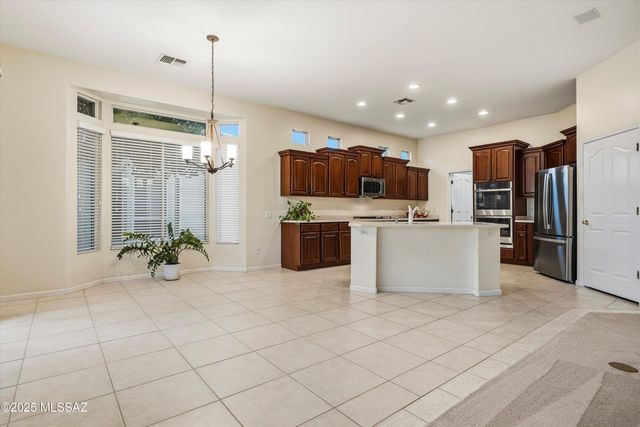 5172 W Arid Canyon Drive, Marana, AZ 85658