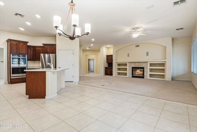 5172 W Arid Canyon Drive, Marana, AZ 85658