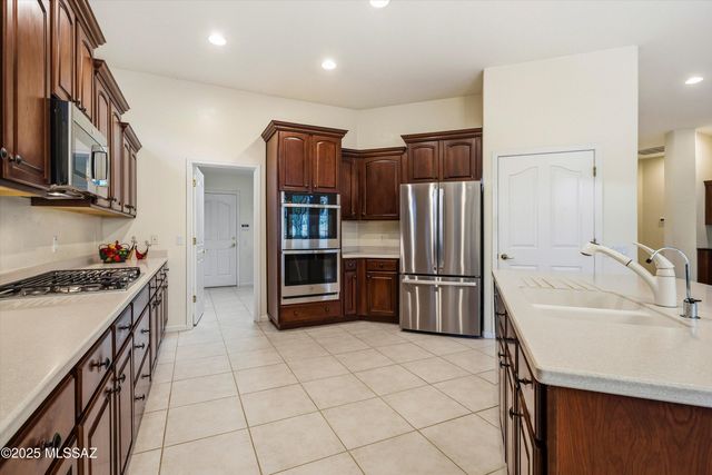 5172 W Arid Canyon Drive, Marana, AZ 85658