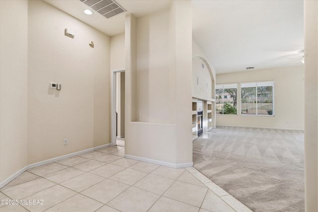 5172 W Arid Canyon Drive, Marana, AZ 85658