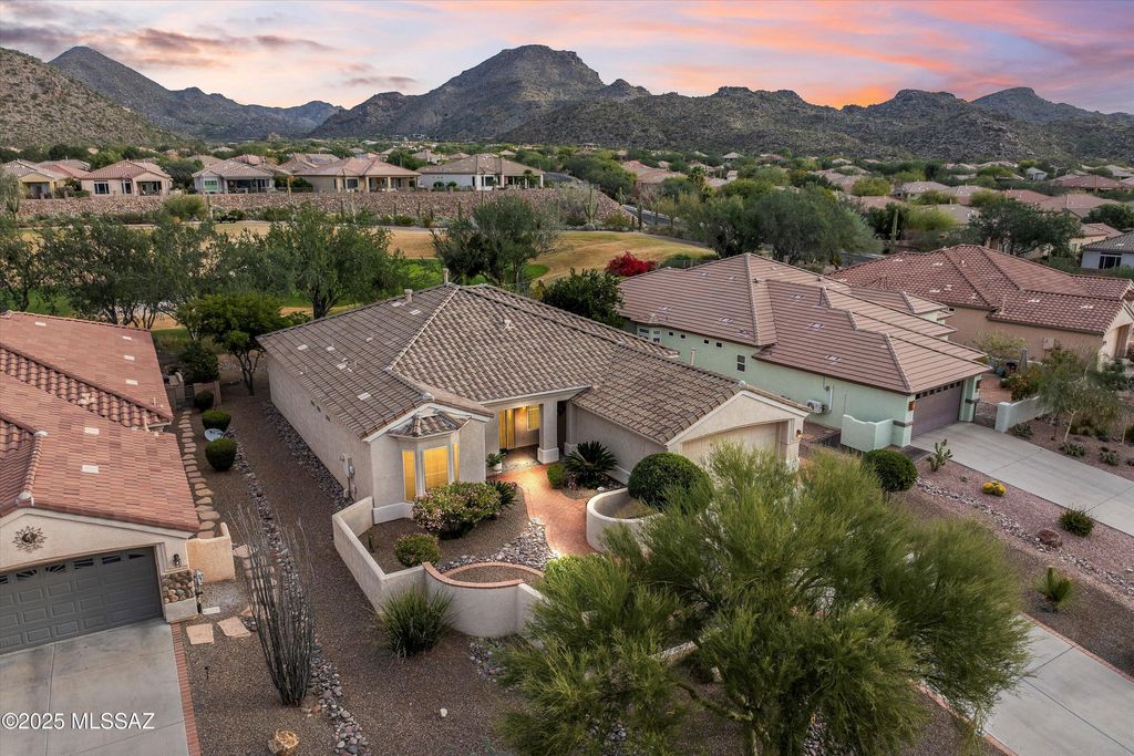 5172 W Arid Canyon Drive, Marana, AZ 85658