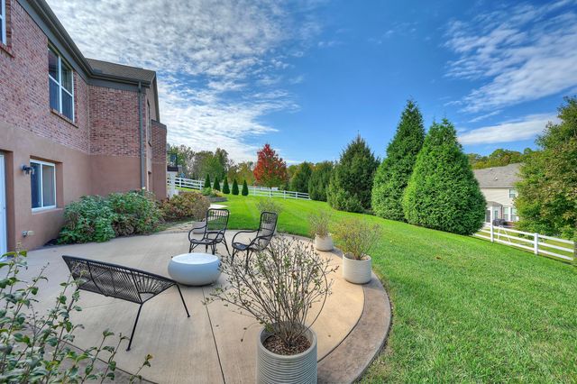 2660 Legacy Ridge, Florence, KY 41042