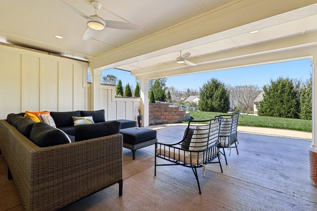 2660 Legacy Ridge, Florence, KY 41042