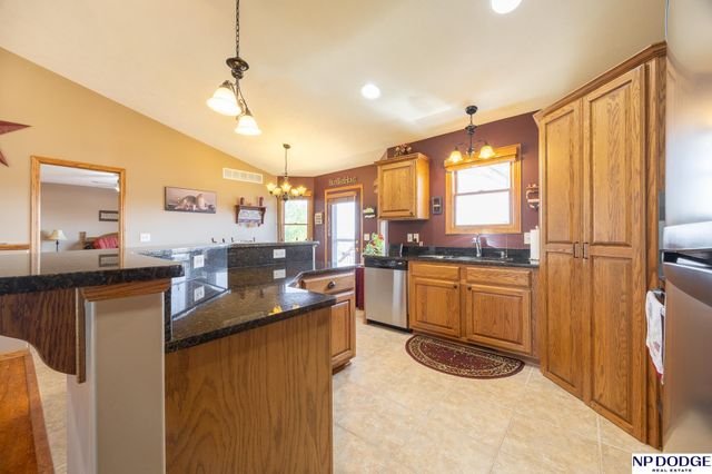 2100 NW 45Th Street, Lincoln, NE 68528