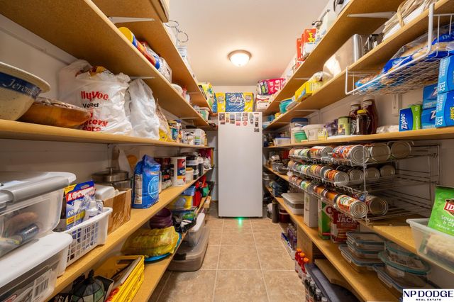 2100 NW 45Th Street, Lincoln, NE 68528