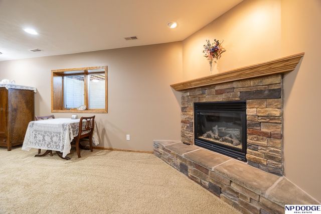 2100 NW 45Th Street, Lincoln, NE 68528