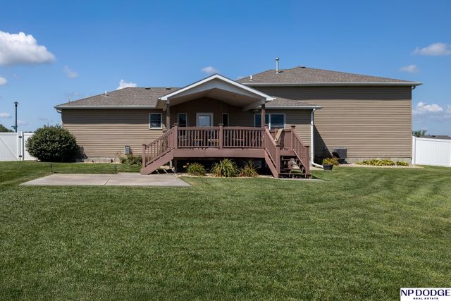 2100 NW 45Th Street, Lincoln, NE 68528