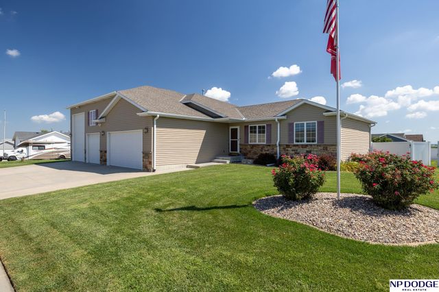 2100 NW 45Th Street, Lincoln, NE 68528