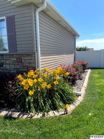 2100 NW 45Th Street, Lincoln, NE 68528