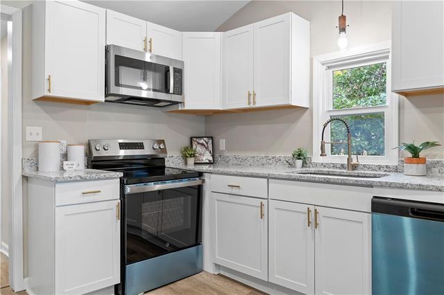118 Perry Street, Monroe, GA 30655