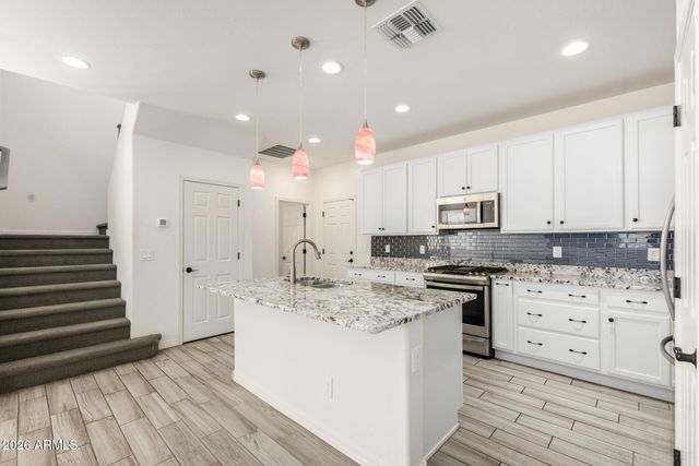 1712 S 82ND Place, Mesa, AZ 85209