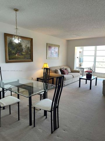 8081 N Sunrise Lakes Dr 306, Sunrise, FL 33322