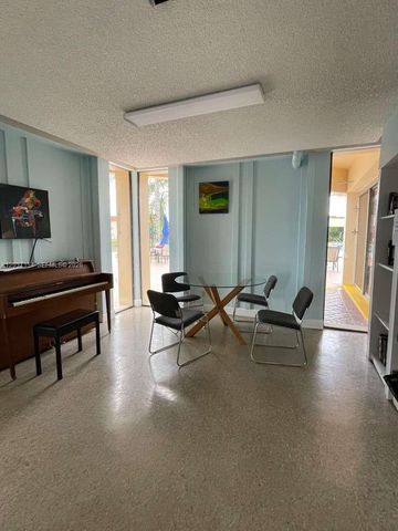 8081 N Sunrise Lakes Dr 306, Sunrise, FL 33322