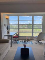 8081 N Sunrise Lakes Dr 306, Sunrise, FL 33322