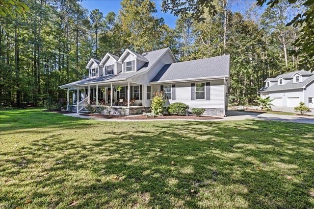 2068 Shillelagh RD, Chesapeake, VA 23323