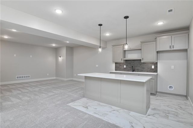 6024 Arapahoe Street, Shawnee, KS 66226