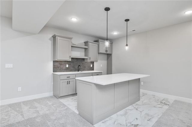 6024 Arapahoe Street, Shawnee, KS 66226