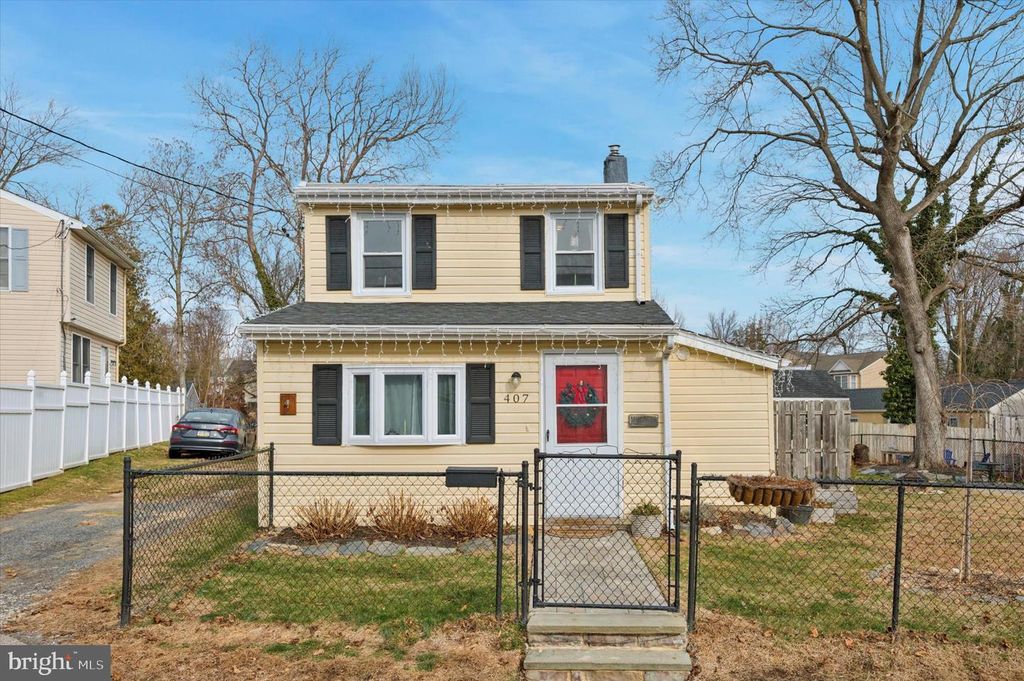 407 EMERALD ST, Media, PA 19063