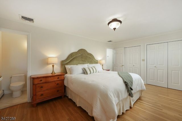 38 Genesee Trail, Westfield Town, NJ 07090