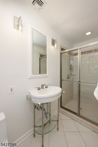 38 Genesee Trail, Westfield Town, NJ 07090