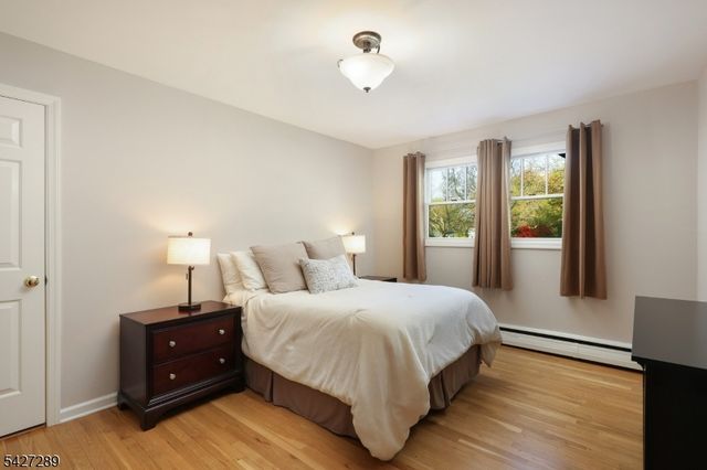 38 Genesee Trail, Westfield Town, NJ 07090