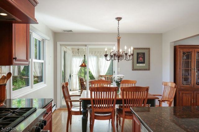 38 Genesee Trail, Westfield Town, NJ 07090