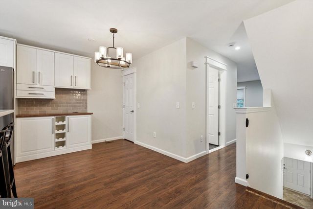 284 PARKER AVE, Philadelphia, PA 19128