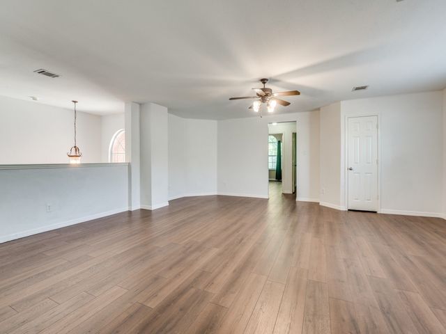 8013 White Stallion Trail, Mckinney, TX 75070
